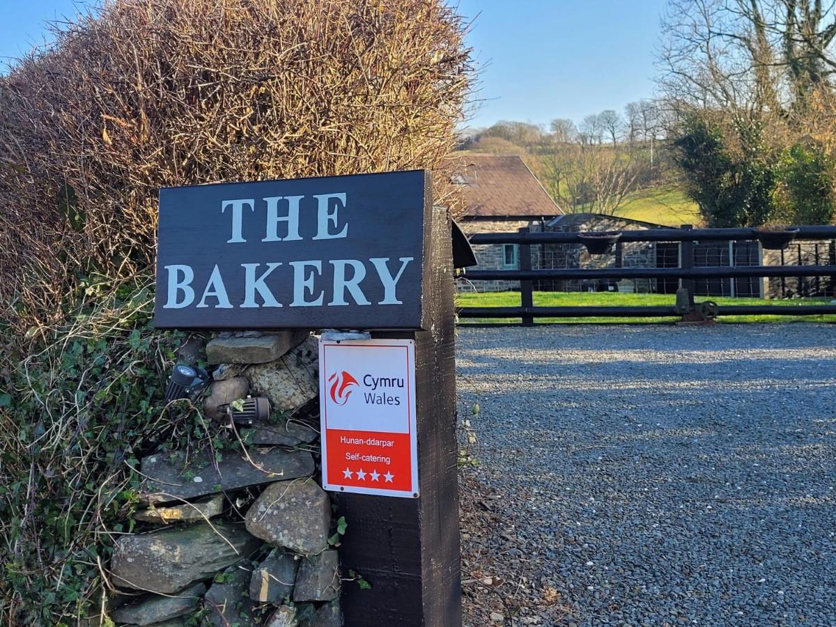 The Bakery Villa Llanddeiniol Kültér fotó